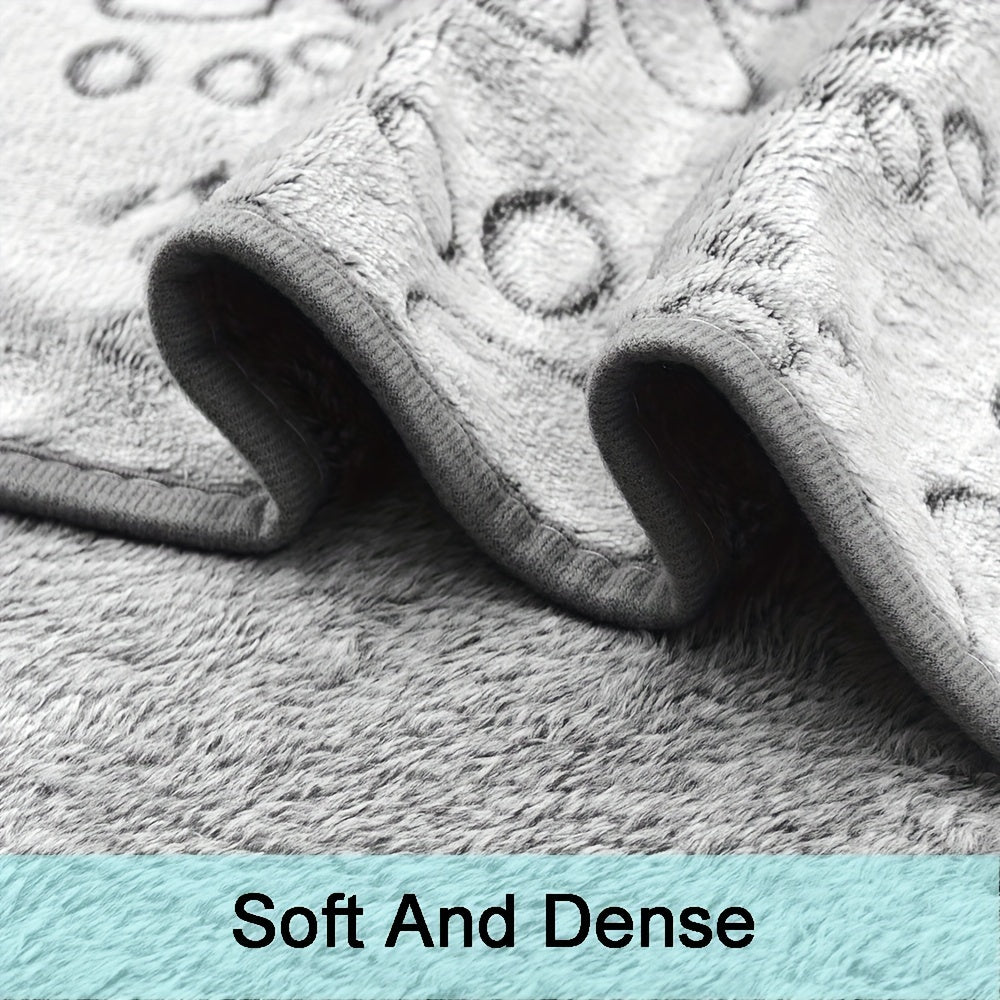 1pc Comfy Puppy Blanket with Cute Paw Prints - Soft, Warm Fleece for Dogs and Cats - Ideal for Nap Time and Travel