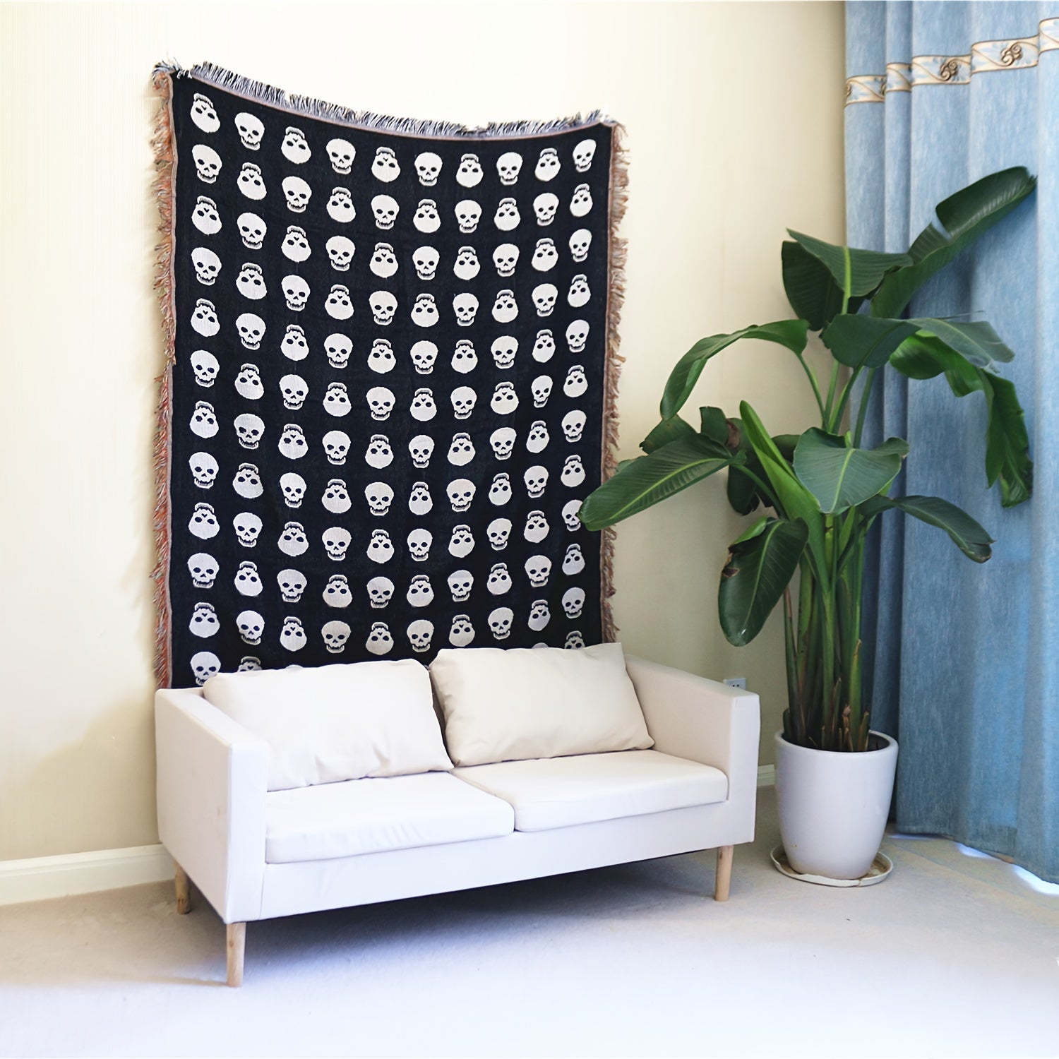 Bohemian Knitted Halloween White Skull Head Printed Tassel Blanket, Suitable For Camping, Casual Picnic Lootquake LLC