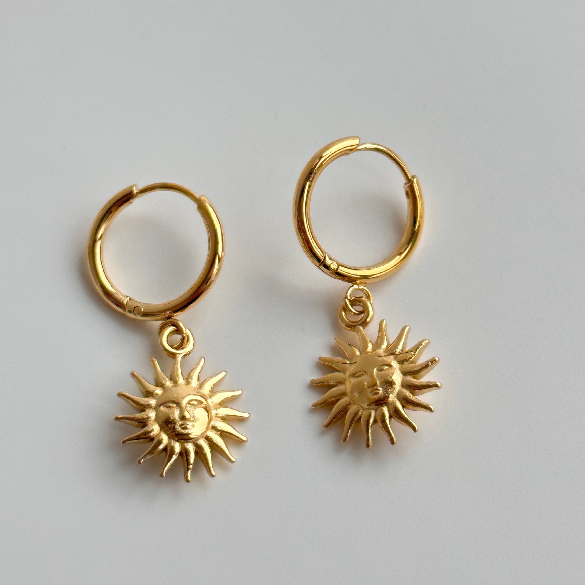18K Gold Earrings Temperament Light Luxury Sun Element Trend Pendant Earrings Titanium Steel Plated Pi-Mart