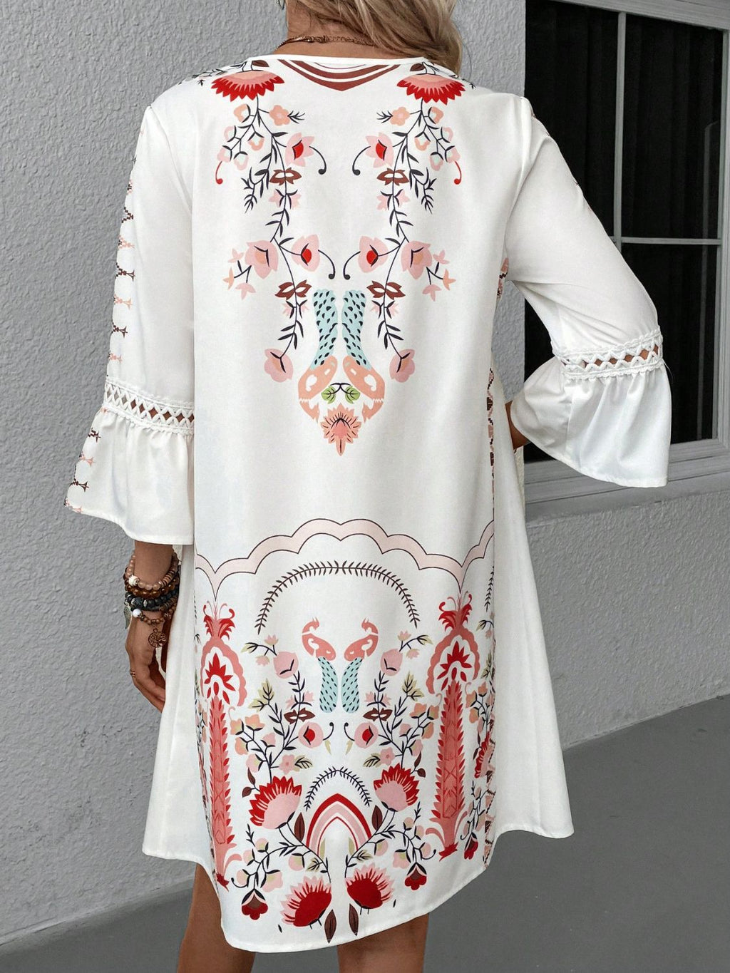 Exquisite Summer Feminine Lace Detail Printed Dress Chic Midi Lightweight Dress Stevvex