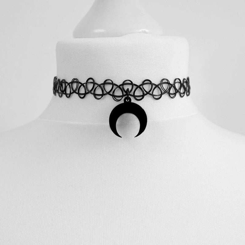 Black Crescent Moon Necklace Pi-Mart