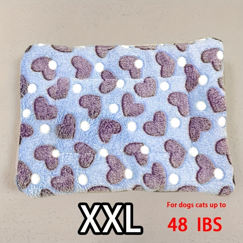 All-Season Dirt-Resistant Rectangular Pet Blanket - Comfortable Dog Paw Heart Print Pet Bed, 1pc Lootquake LLC