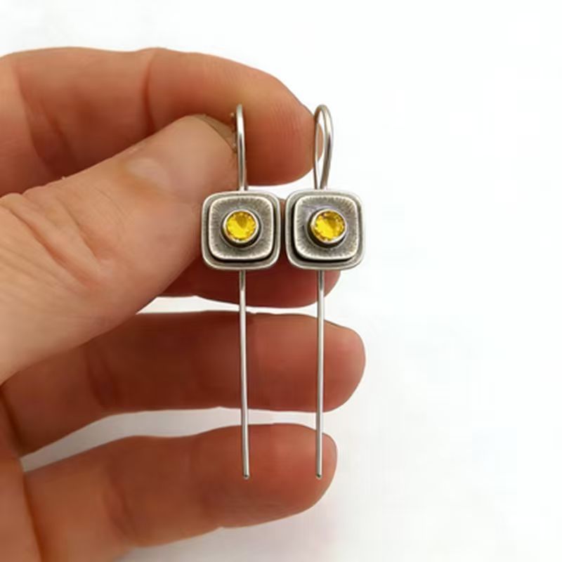 French-Style Vintage Geometric Square Distressed Pearl Earrings Pi-Mart