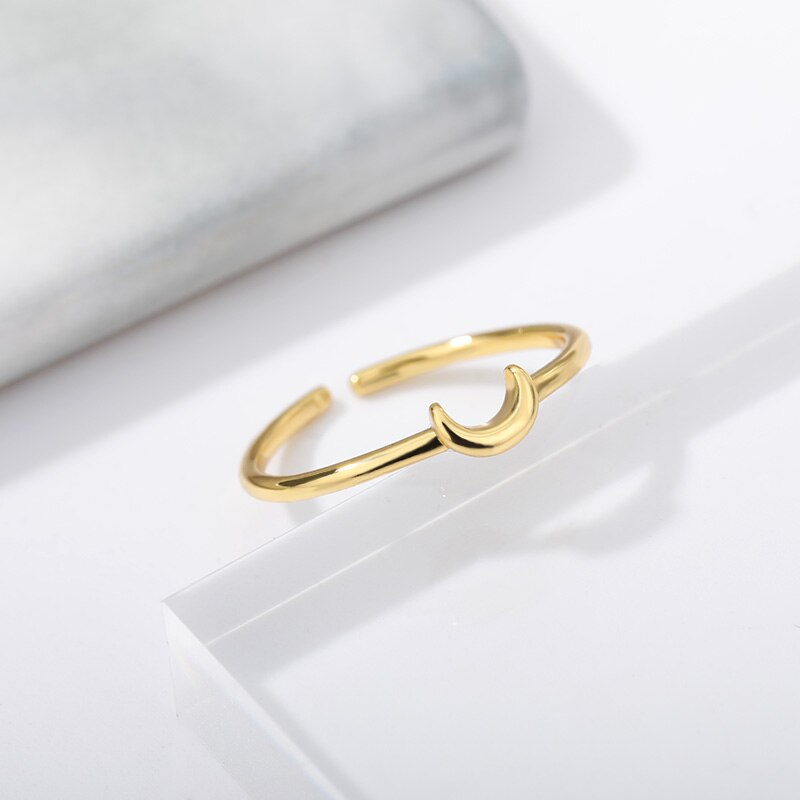 Small Crescent Aesthetic Ring - SJB-DIAMOND ELITES