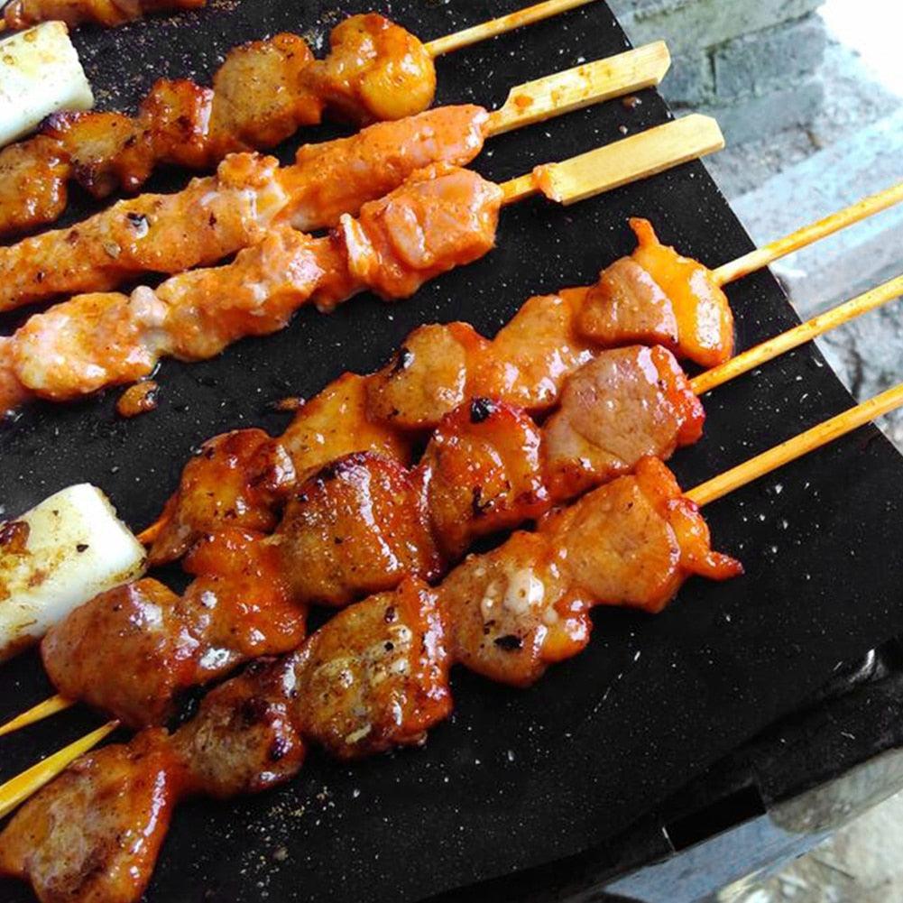 1-6pcs BBQ Grill Mat Non-stick Mat Heat Resistant Grill Mat Outdoor Baking Reusable Barbecue Party Mat 40x50cm Grill Accessories Barbecue Grill Mat Reusable Baking Mat BBQ Sheet Non-Stick for Electric Gas and Charcoal Barbecue Accessories Stevvex