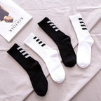 1 Pair Brand New Fashion Pure Cotton Black White Crew Unisex Socks Sports High Skateboard Blaze Street Wear Happy Long Warm Winter And Autumn Socks For Men And Women