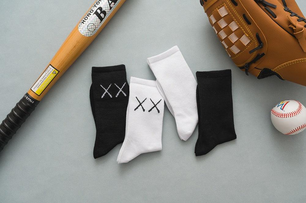 1 Pair New Unisex Combed Out Of Pure Cotton Sports Socks Breathable Compression Long Solid Black White Socks Summer Winter Middle Tube Warm Socks For Men And Women Stevvex
