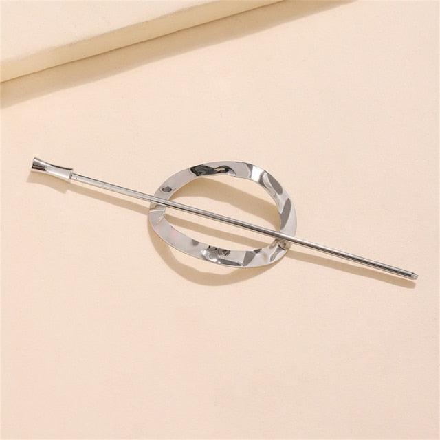 1 Pcs Women Metal Hairpin Retro Style Hair Sticks Hair Bun Cage with Stick Minimalist Hollow Vintage Hair Clips Fashion Hair Accessories for Women Stevvex