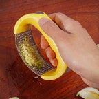 Stainless Steel Garlic Masher Garlic Press Household Manual Curve Fruit Vegetable Tools Kitchen Gadgets Pi-Mart