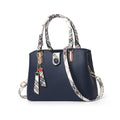 Ladies handbag large-capacity portable messenger handbag Pi-Mart