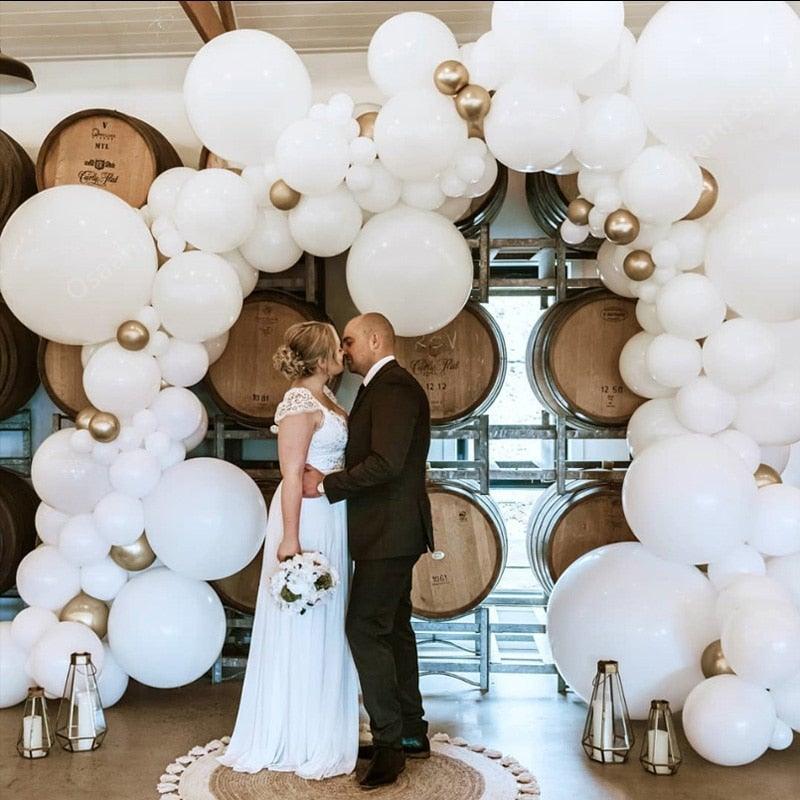 104pcs Giant White And Gold Wedding Birthday Bachelorette Engagements Anniversary Party Balloon For Decoration Balloon Arch Kit for Baby Shower Bridal Shower Birthday Party Decorations Stevvex