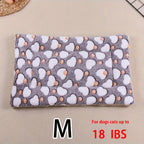All-Season Dirt-Resistant Rectangular Pet Blanket - Comfortable Dog Paw Heart Print Pet Bed, 1pc Lootquake LLC