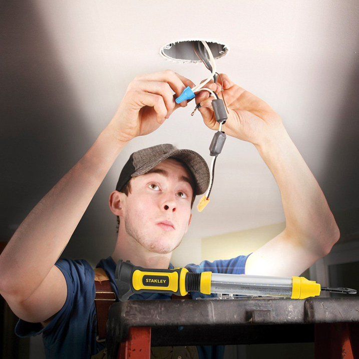 STANLEY LED 500 Lumens Flashlight - SJB-DIAMOND ELITES