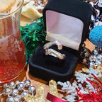 Simple And Creative Love Hands Embracing Ring Pi-Mart
