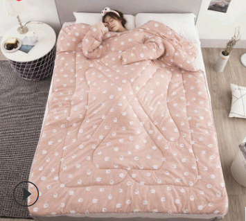 Winter Lazy Quilt with Sleeves Pi-Mart