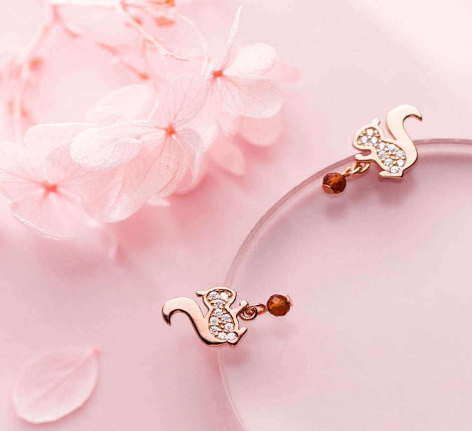 Little squirrel earring
