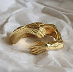 Simple And Creative Love Hands Embracing Ring Pi-Mart