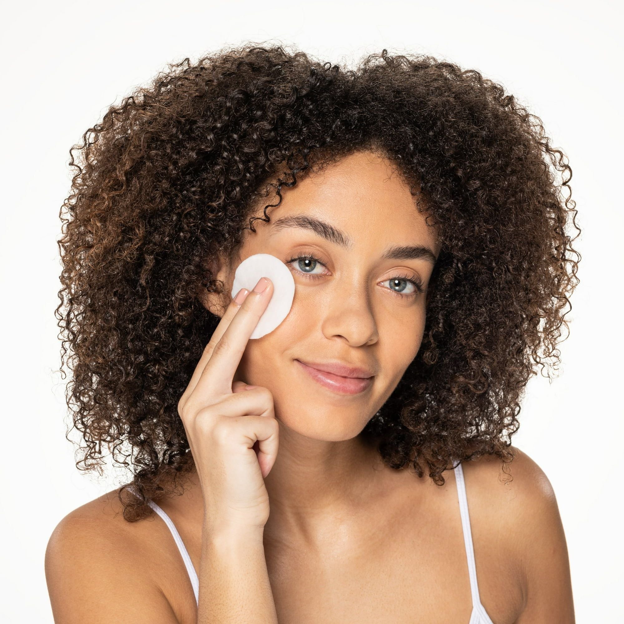 Neutrogena Oil-Free Liquid Eye Makeup Remover Solution, 3.8 fl. oz EasyOptionXY LLC