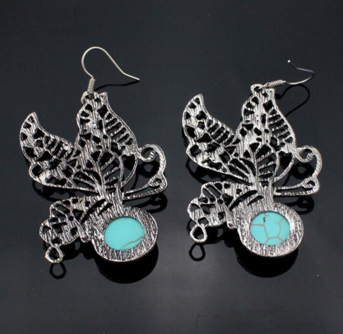 Openwork butterfly earring Pi-Mart