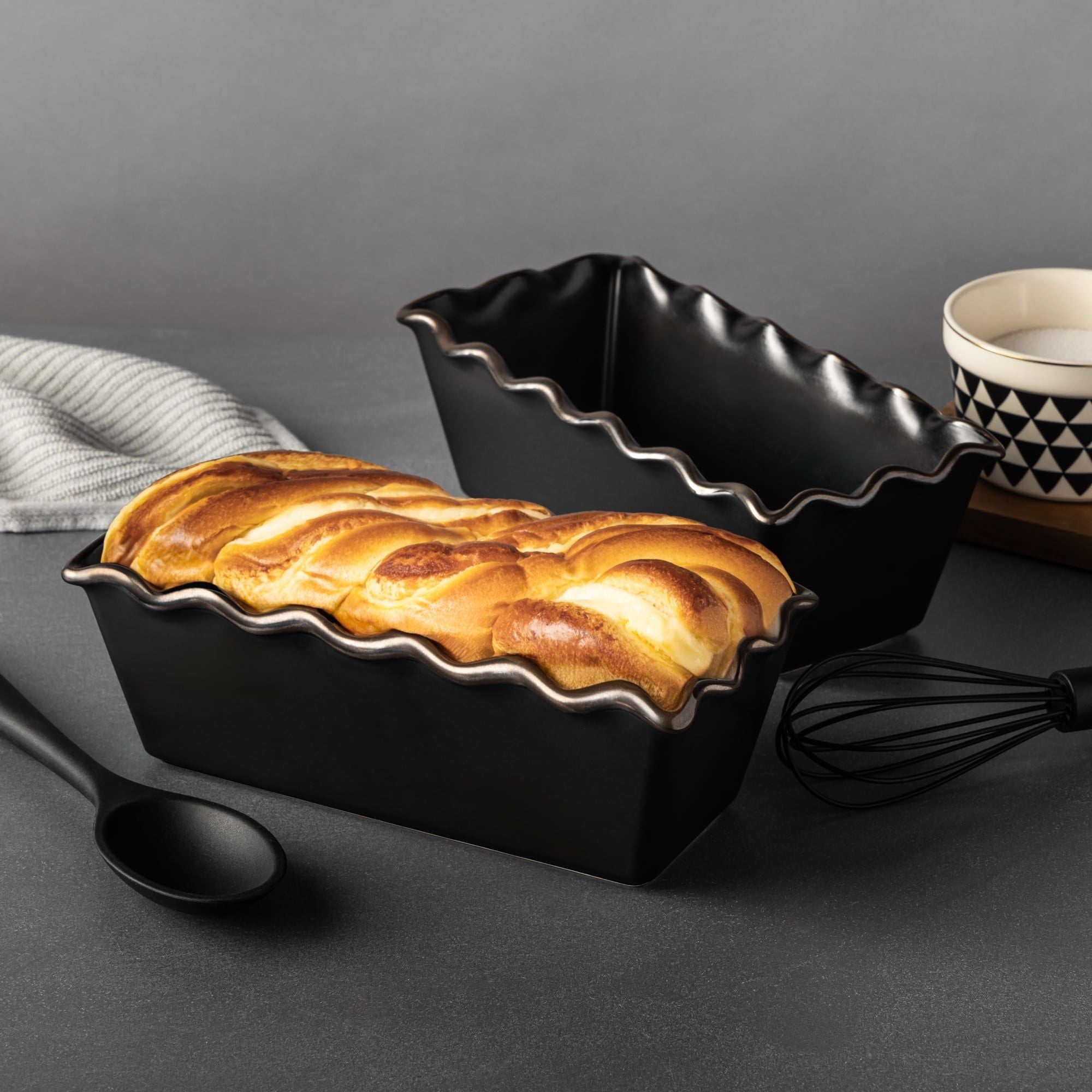 Thyme & Table 9" Ceramic Loaf Dish 2-Piece Set, Onyx