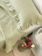 Double Sided Cotton Leaf Quilted Three Piece Set With Ruffled Sand Washing Bed Cover Pi-Mart