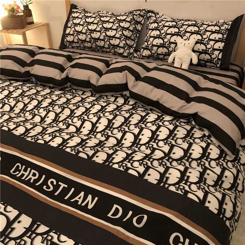 Simple Checkered Sheets, Duvet Cover And Bedding Set Of Four Pi-Mart