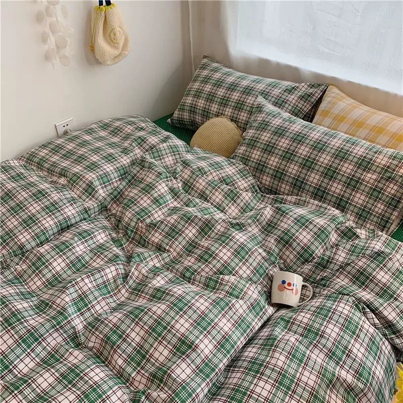 Simple Checkered Sheets, Duvet Cover And Bedding Set Of Four Pi-Mart