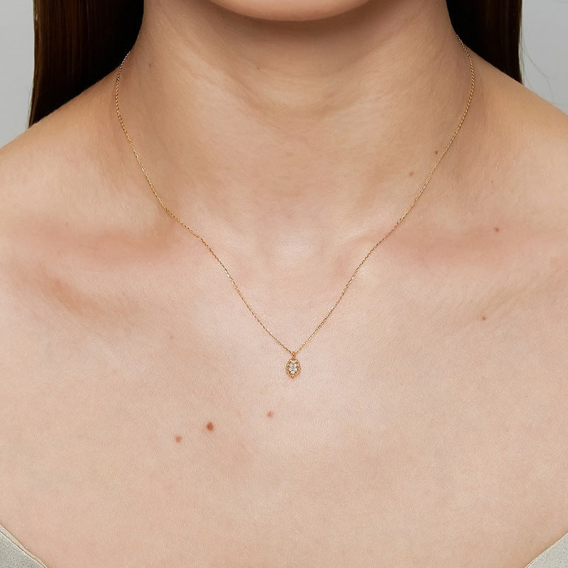 Lace Vase S925 Silver Plated 14K Gold White Zirconium Necklace