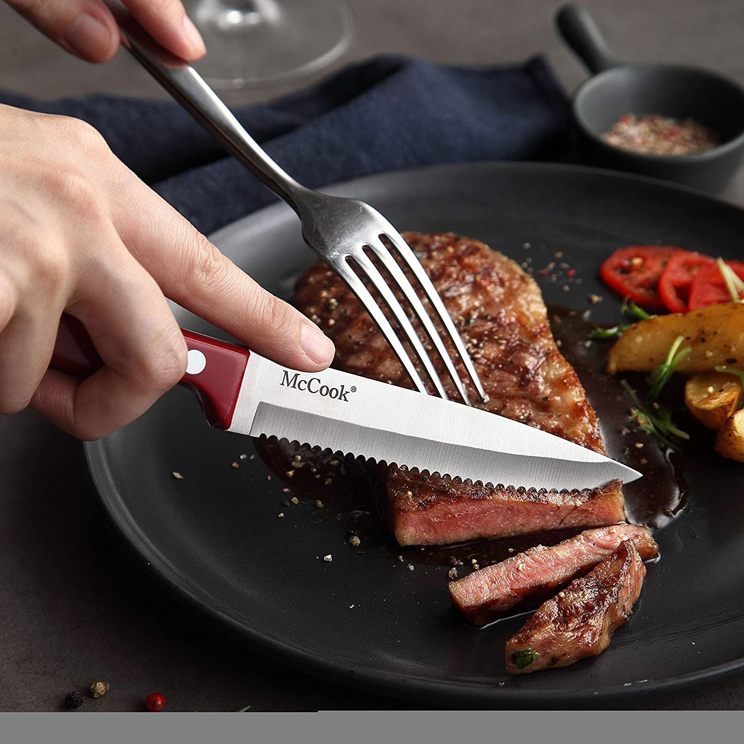 8pcs Steak Knives,McCook MC56 Serrated Steak Knife Set Red Full Tang Stainless Steel Table Knives Set EasyOptionXY LLC