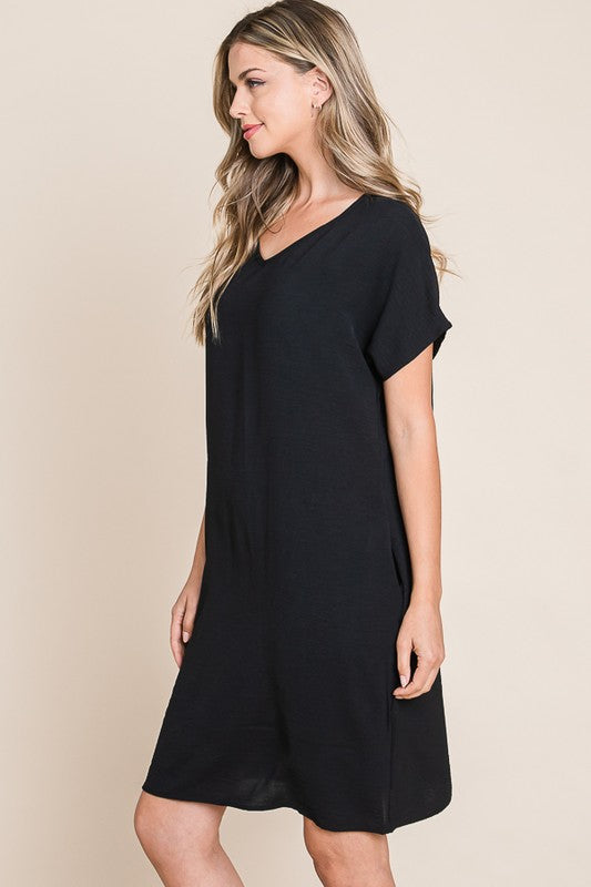 V-Neck Short Sleeve Dress with Pockets For Women – Casual, Versatile and Stylish Dress with Convenient Pockets for Everyday Wear Stevvex