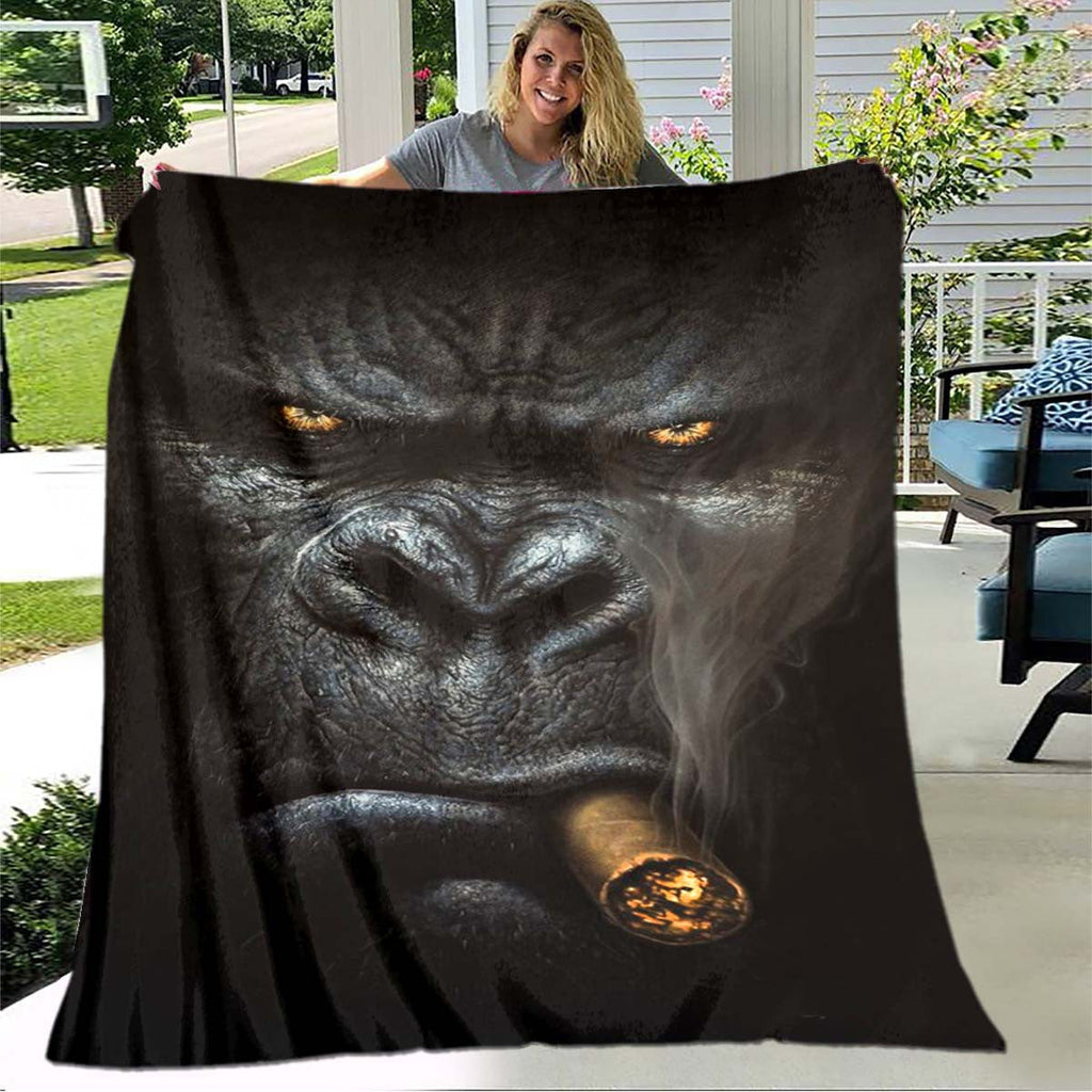 1pc Gorilla Velvet Blanket - Vibrant 3D Printed Design with Dyeing Technology, Thermal Insulation for Ultimate Warmth, Soft and Plush for Unparalleled Comfort - Perfect for Cozying Up in Bedroom, Living Room, Office, or Outdo