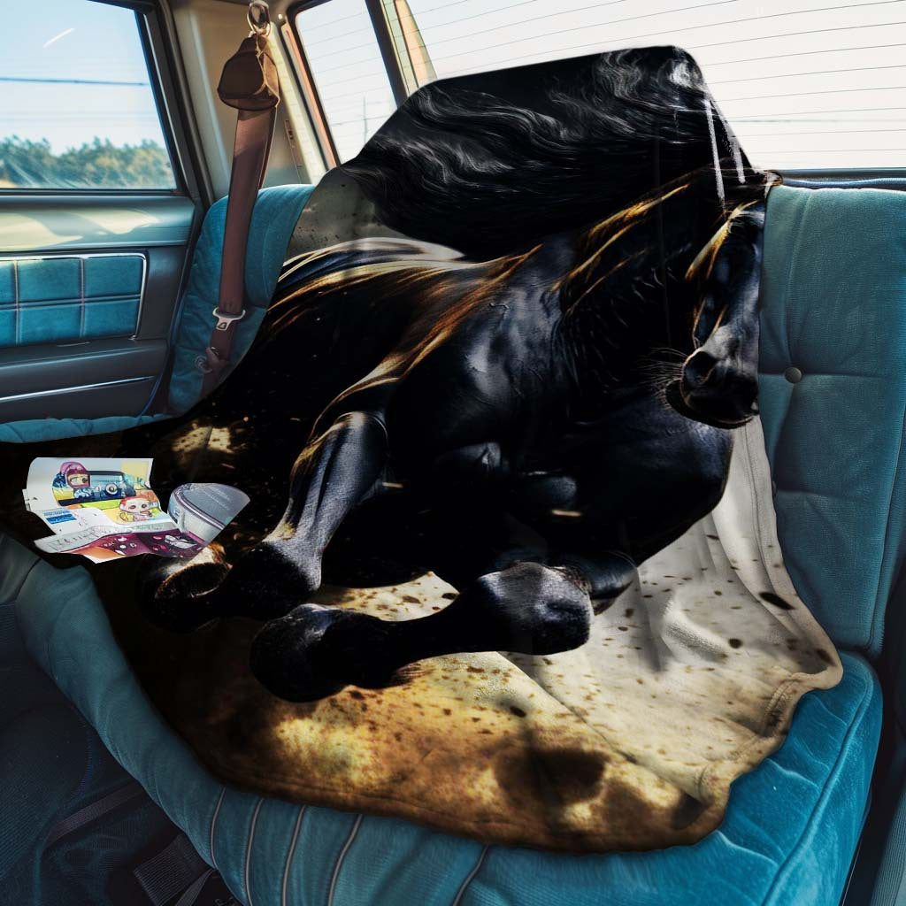Running Black Horse Pattern Printed Nap RV Travel Camping Soft Comfortable Convenient All-Season Blanket