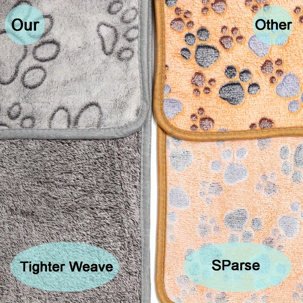 1pc Comfy Puppy Blanket with Cute Paw Prints - Soft, Warm Fleece for Dogs and Cats - Ideal for Nap Time and Travel