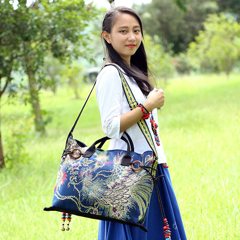 Canvas embroidered handbag Pi-Mart