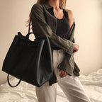 Large-capacity handbag