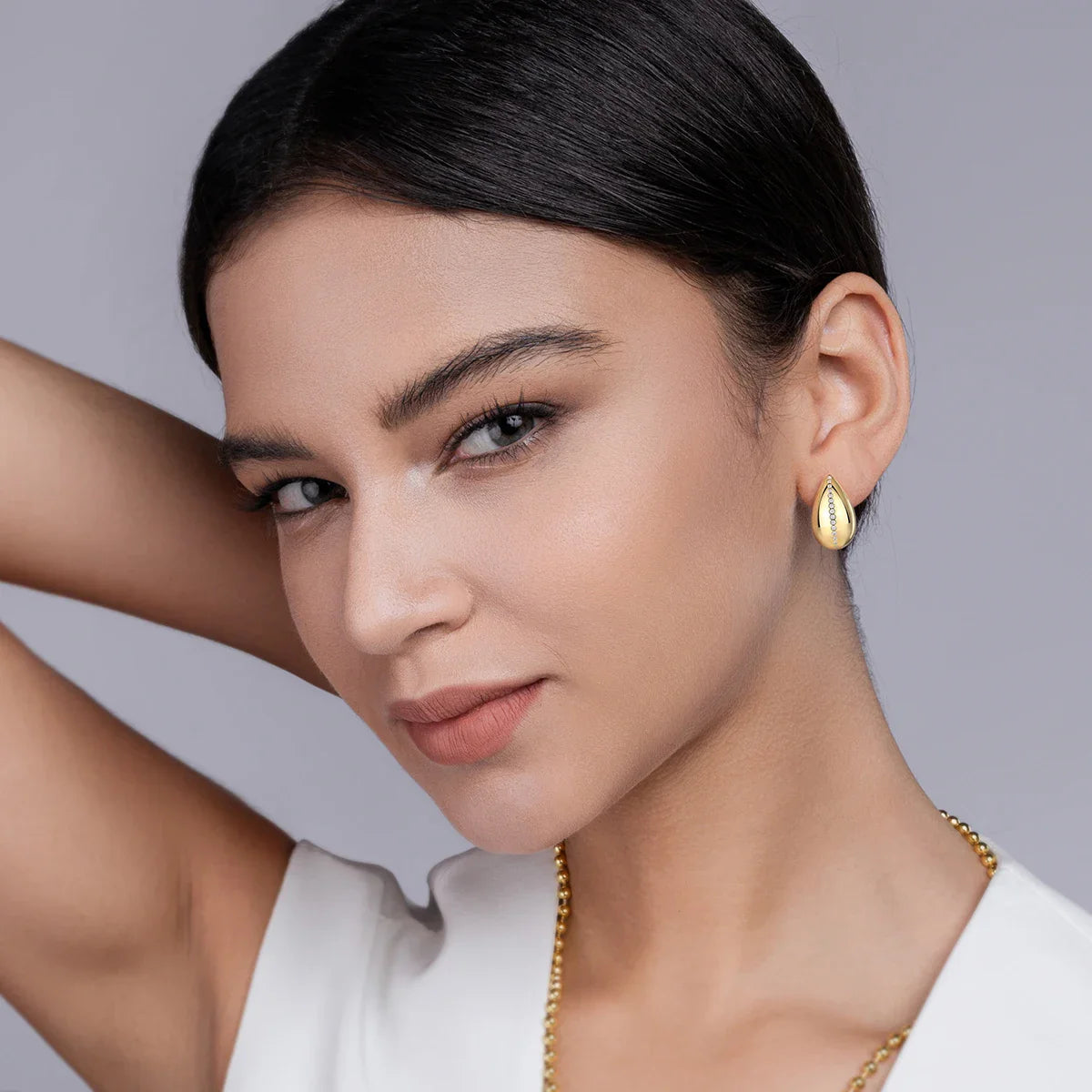 18K Gold Plated Teardrop Moissanite Stud Earrings 925 Sterling Silver BandsCo Straps
