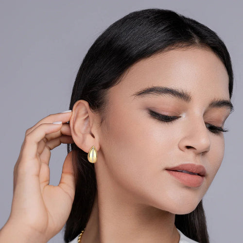 18K Gold Plated Teardrop Moissanite Stud Earrings 925 Sterling Silver BandsCo Straps