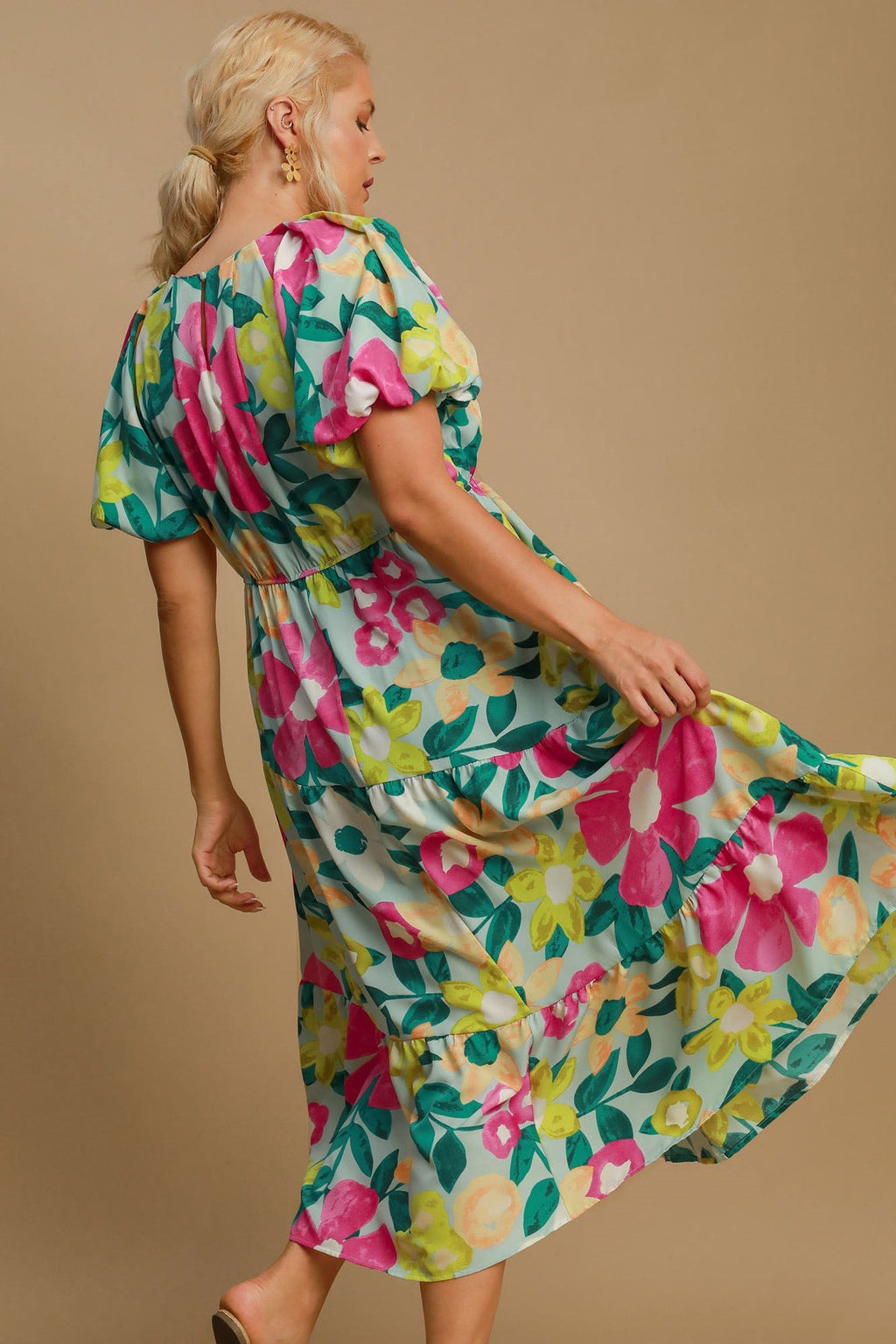 Colorful Full Size Floral Print Puff Sleeve Midi Dress Plus Size Elegant & Feminine Romantic Long Dress Stevvex