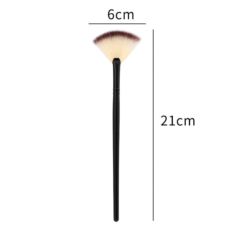 Single Fan-shaped Brightening Makeup Brush Pi-Mart