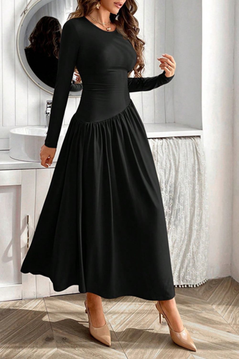 Ruched Round Neck Long Sleeve Dress Chic & Figure-Flattering Dress For Women Luxury Black Dress Stevvex