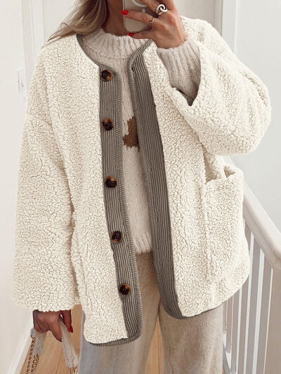 Modern Cozy Women Luxuriously Cozy Contrast Button Up Sherpa Jacket with Pockets For Fall & Winter Stevvex