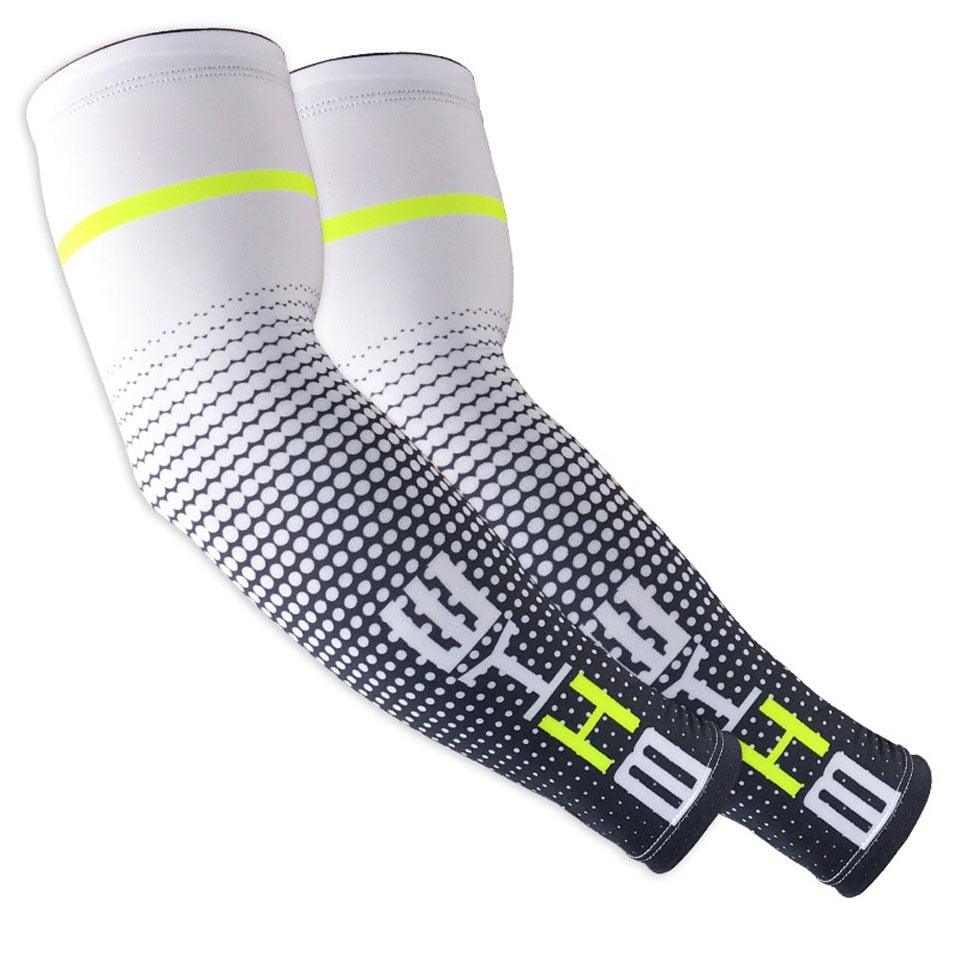1Pair Cool Men Cycling Running UV Sun Protection Arm Cover Protective Arm Sleeve Bike Sport Arm Warmers Arm Sleeves Hand Sleeves For Biking Cycling Golf Outdoor Sports Outdoor Arm Sleeves Arm Cover For Men Stevvex