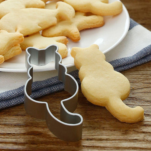 1PC Kitchen Cookie Cutter Cat Shaped Aluminium Mold Sugarcraft Cake Cookies Pastry Baking Cutter Mould Cake Decorating Tools Cute Cat Cookie Cutter Mold Cookie Stamp Perfect For Baking Treats Cookies And Crafts Stevvex