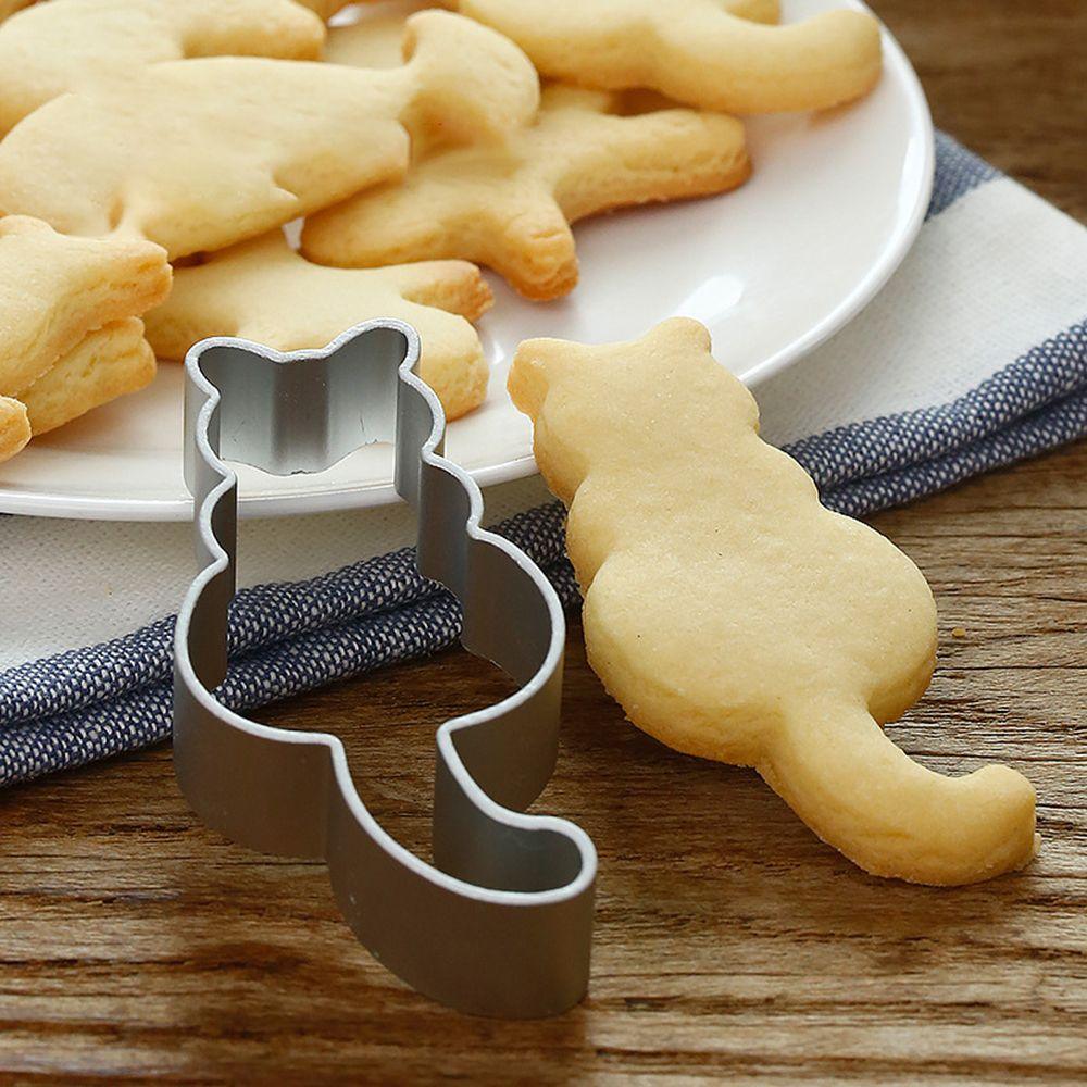 1PC Kitchen Cookie Cutter Cat Shaped Aluminium Mold Sugarcraft Cake Cookies Pastry Baking Cutter Mould Cake Decorating Tools Cute Cat Cookie Cutter Mold Cookie Stamp Perfect For Baking Treats Cookies And Crafts Stevvex
