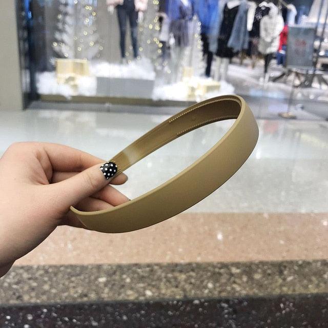 1PC Plastic Fashion Frosted Wide Headband Hair Band Headwear Bezel Hair Accessories For Woman Satin Covered Resin Hairbands Gorgeous Hair Accessories For Women Stevvex