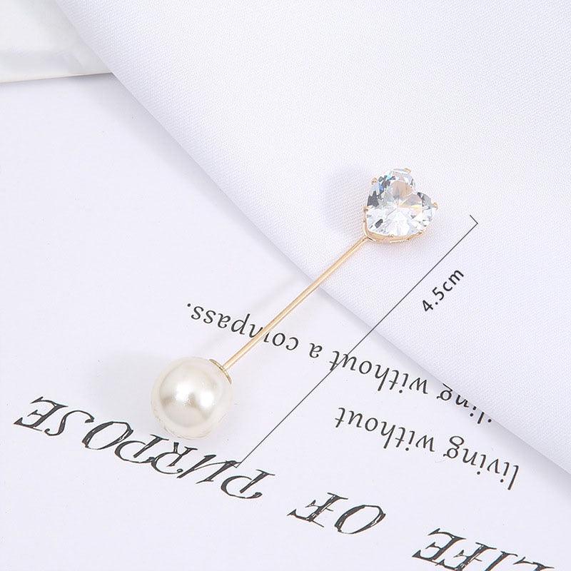 1pcs Fashion Pearl Fixed Strap Charm Safety Pin Sweater Cardigan Clip Brooches Rhinestone Metal Jewelry Sweater Shawl Clips Faux Crystal and Pearl Pins for Fixing on Sweaters Stevvex