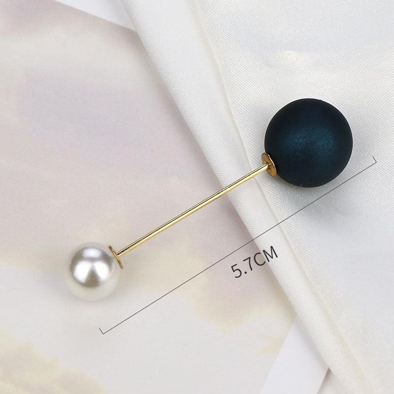 1pcs Fashion Pearl Fixed Strap Charm Safety Pin Sweater Cardigan Clip Brooches Rhinestone Metal Jewelry Sweater Shawl Clips Faux Crystal and Pearl Pins for Fixing on Sweaters Stevvex