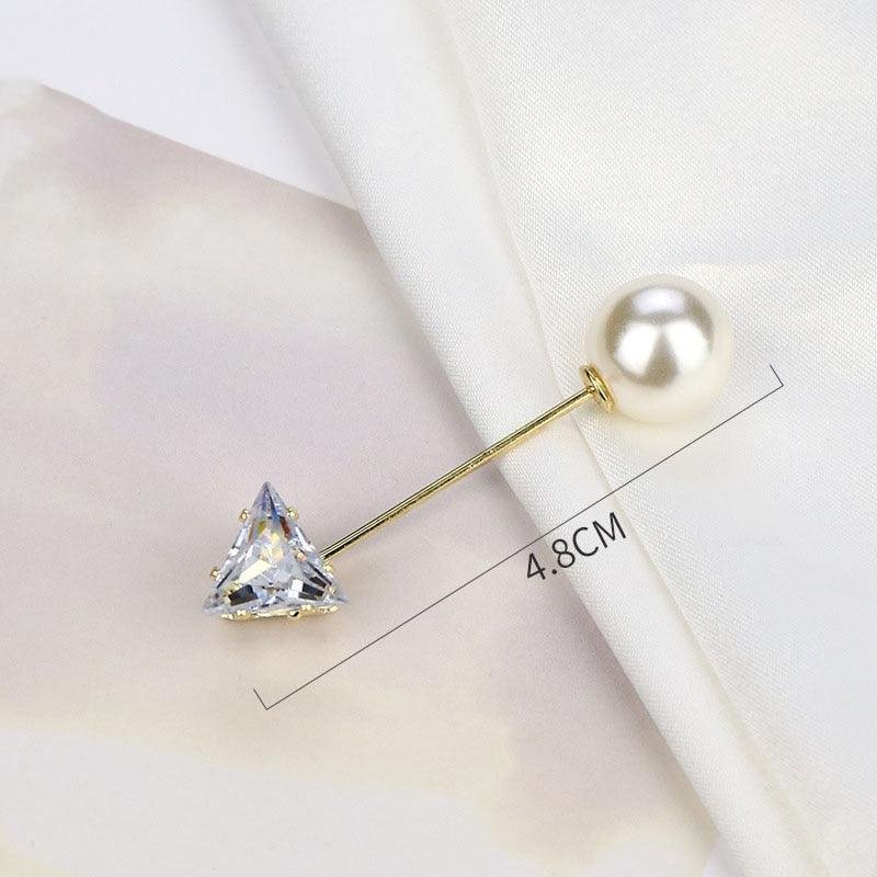 1pcs Fashion Pearl Fixed Strap Charm Safety Pin Sweater Cardigan Clip Brooches Rhinestone Metal Jewelry Sweater Shawl Clips Faux Crystal and Pearl Pins for Fixing on Sweaters Stevvex