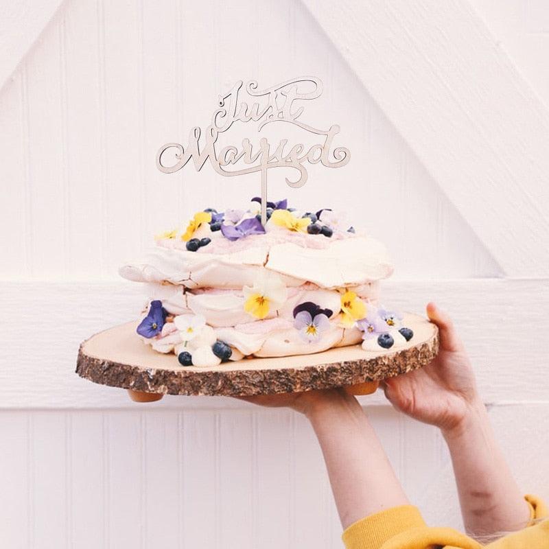 1Pcs Hollow Letter Love Just Married Mr & Mrs Cake Topper Mr and Mrs Cake Toppers Wooden Wedding Cake Topper Party Cake Decoration Mr And Mrs Cake Topper Bride and Groom Wooden Wedding Cake Topper For Wedding Party Supplies Stevvex