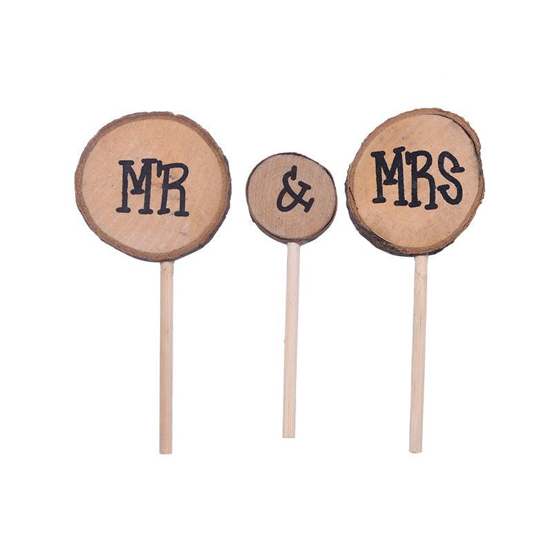 1Pcs Hollow Letter Love Just Married Mr & Mrs Cake Topper Mr and Mrs Cake Toppers Wooden Wedding Cake Topper Party Cake Decoration Mr And Mrs Cake Topper Bride and Groom Wooden Wedding Cake Topper For Wedding Party Supplies Stevvex